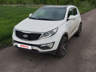 2015 Kia Sportage III Рестайлинг, белый, 1500000 рублей, вид 1