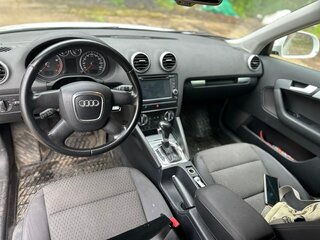 2010 Audi A3 II (8P) Рестайлинг 2, белый, 560000 рублей, вид 3