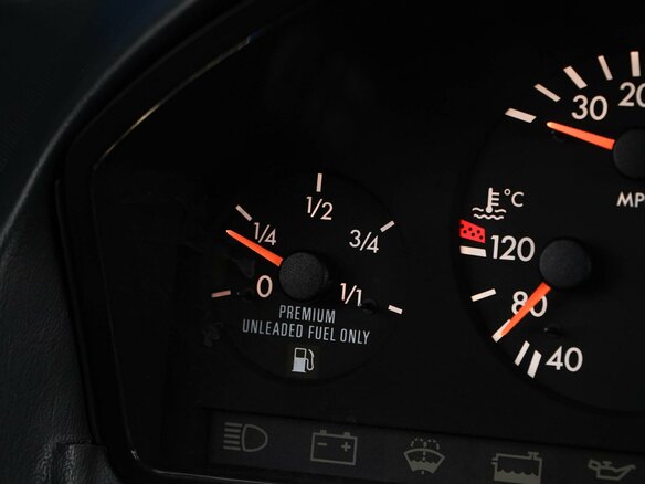 1990 Mercedes-Benz SL-Класс 300 IV (R129), серый, 4199055 рублей - вид 17