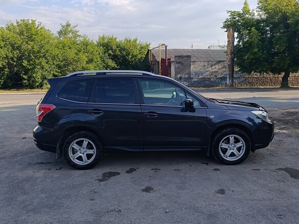 2015 Subaru Forester IV, серый, 1500000 рублей - вид 5