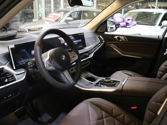 2025 BMW X5 Long 30Li IV (G05/G18) Рестайлинг, чёрный, 10650000 рублей - вид 7
