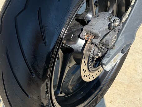 2014 Triumph Street Triple, зелёный, 525000 рублей, вид 4
