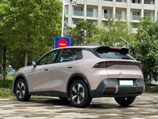 2026 Changan Qiyuan Q05 51.9 kWh II, серебристый, 2200000 рублей, вид 3