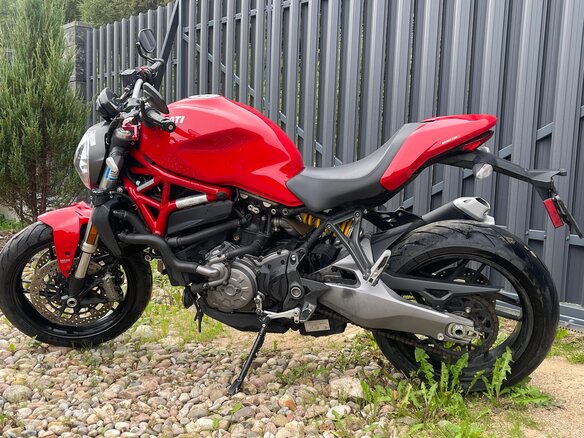 2019 Ducati Monster 821, красный, 730000 рублей - вид 1