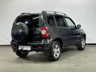 2014 Chevrolet Niva I Рестайлинг, зелёный, 379000 рублей, вид 5