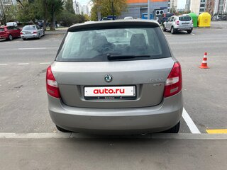 2012 Skoda Fabia II Рестайлинг, золотистый, 800000 рублей, вид 4