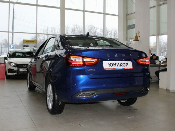 2026 Lada (ВАЗ) Vesta I Рестайлинг (NG), синий - вид 3
