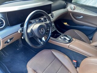 2018 Mercedes-Benz E-Класс 220 d V (W213, S213, C238), серебристый, 3500000 рублей, вид 3