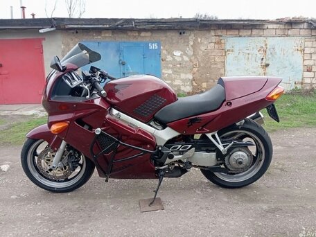 1999 Honda VFR 800, красный, 375000 рублей, вид 4