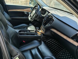 2017 Volvo XC90 II, серый, 3399999 рублей, вид 4