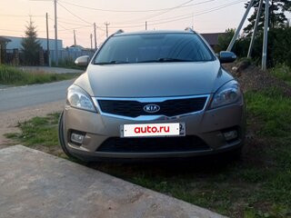 2010 Kia Ceed I Рестайлинг, серебристый, 850000 рублей, вид 2
