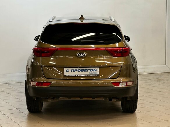 2017 Kia Sportage IV, зелёный, 1740000 рублей - вид 2