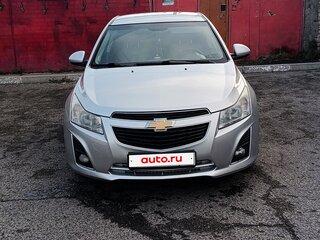 2013 Chevrolet Cruze I Рестайлинг, серебристый, 630000 рублей, вид 3