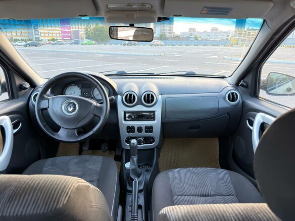2011 Renault Logan I Рестайлинг, бежевый - вид 9