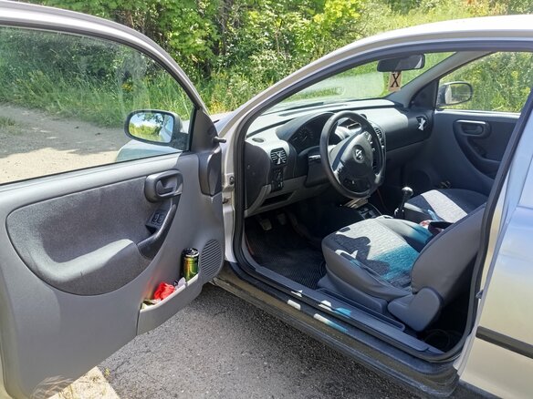 2001 Opel Corsa C, серебристый, 250000 рублей - вид 13