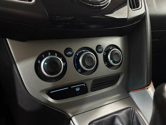 2011 Ford Focus III, серый, 620000 рублей - вид 17