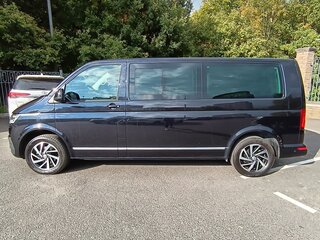 2021 Volkswagen Multivan T6 Рестайлинг, чёрный, 7199000 рублей, вид 5