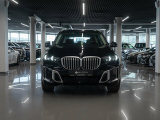 2024 BMW X5 Long 30Li IV (G05/G18) Рестайлинг, чёрный, 8550000 рублей, вид 3