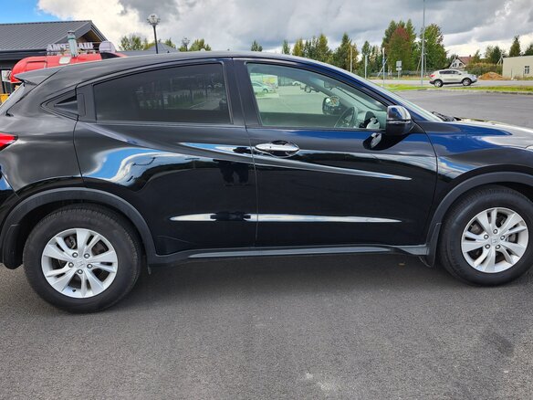2015 Honda Vezel I, чёрный, 1330000 рублей - вид 3