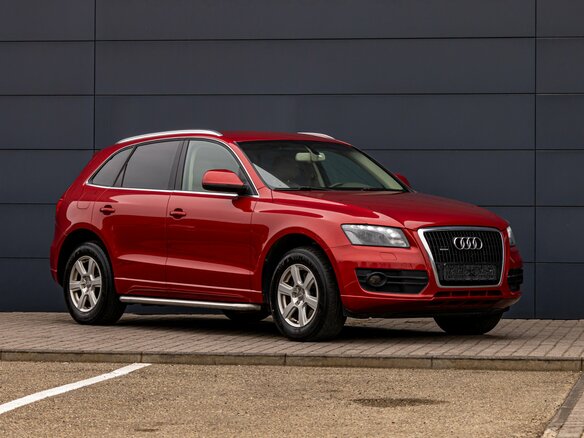 2010 Audi Q5 I (8R), красный, 1395000 рублей - вид 6