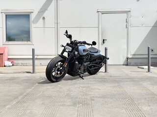 2024 Harley-Davidson Sportster S, голубой, 1649000 рублей, вид 4