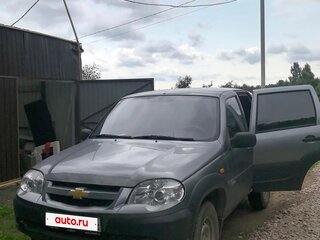 2010 Chevrolet Niva I Рестайлинг, серый, 330000 рублей, вид 1