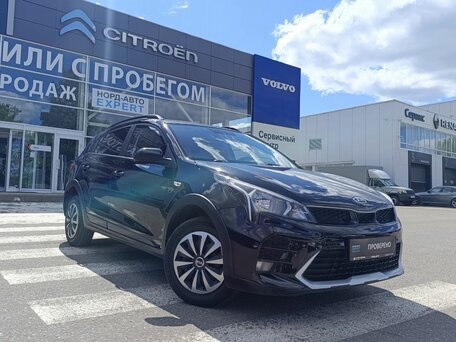 2021 Kia Rio X IV Рестайлинг, чёрный, 1640000 рублей, вид 1