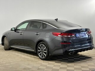 2019 Kia Optima IV Рестайлинг, серый, 1985000 рублей, вид 3
