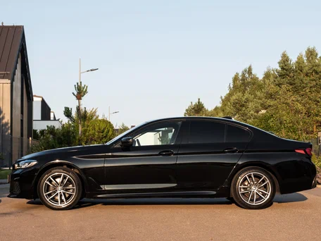 2019 BMW 5 серии 518d VII (G30/G31/G38), чёрный, 2580000 рублей, вид 1