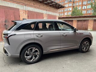 2025 Hongqi HS3, серый, 2700000 рублей, вид 2