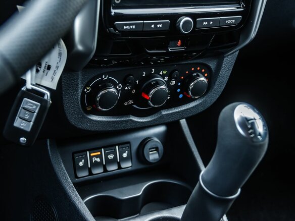 2026 Lada (ВАЗ) Largus Cross I Рестайлинг, серебристый - вид 20