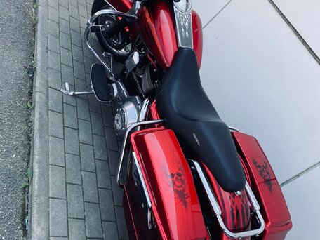 2004 Harley-Davidson Electra Glide, красный, 800000 рублей, вид 4