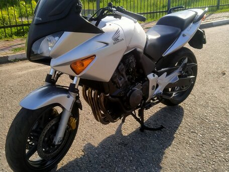 2005 Honda CBF 600, серебристый, 400000 рублей, вид 1