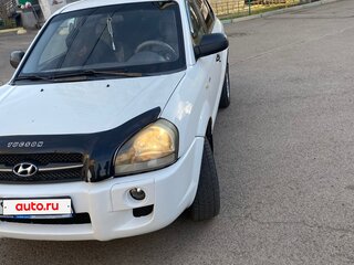 2004 Hyundai Tucson I, белый, 591000 рублей, вид 3