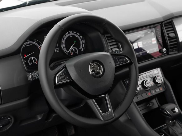 2020 Skoda Kodiaq I, серый, 2075000 рублей - вид 11