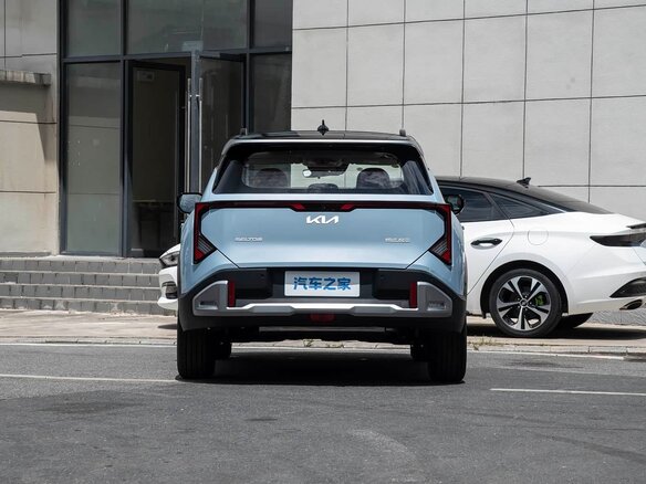 2026 Kia Seltos II China Market, голубой, 2200333 рублей - вид 4