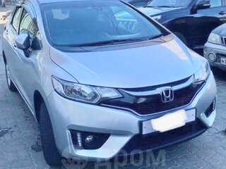 2017 Honda Fit III Рестайлинг, серый, 960000 рублей, вид 1
