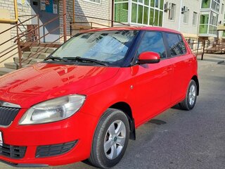 2014 Skoda Fabia II Рестайлинг, красный, 670000 рублей, вид 1
