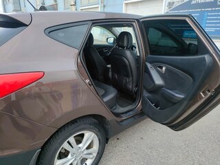 2012 Hyundai ix35 I, коричневый, 800000 рублей, вид 4