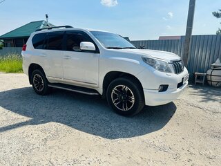 2011 Toyota Land Cruiser Prado 150 Series, белый, 2700000 рублей, вид 4