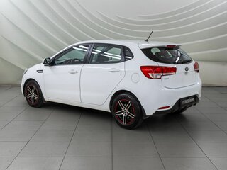 2015 Kia Rio 6-speed III, белый, 1288000 рублей, вид 5