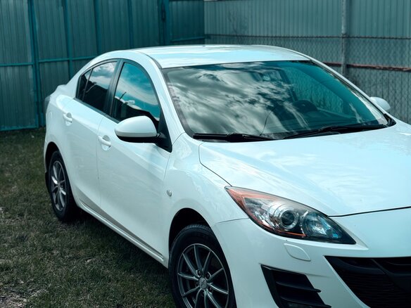 2011 Mazda 3 II (BL), белый, 800000 рублей - вид 1