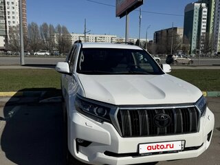 2015 Toyota Land Cruiser Prado 150 Series Рестайлинг 1, белый, 3450000 рублей, вид 1