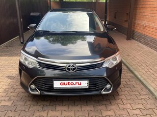 2016 Toyota Camry VII (XV50) Рестайлинг, чёрный, 2100000 рублей, вид 1