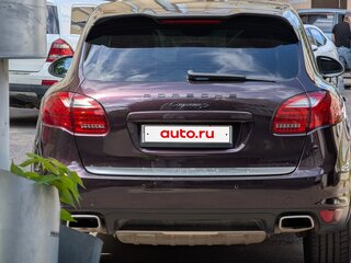 2011 Porsche Cayenne S II (958), фиолетовый, 1880000 рублей, вид 3