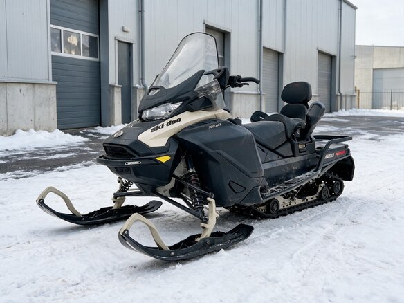 2023 BRP Ski-Doo Expedition 900, чёрный, 1600000 рублей