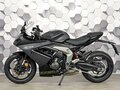 2024 Triumph Daytona 660, серый, 899000 рублей - вид 3