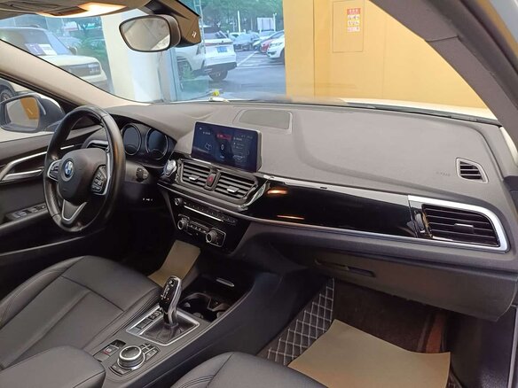 2021 BMW 1 серии 120i III (F52) Рестайлинг, белый, 1335000 рублей - вид 10
