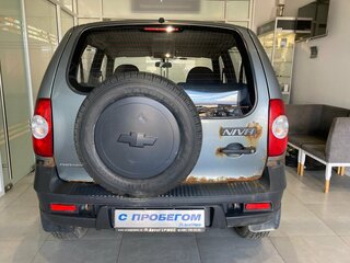 2011 Chevrolet Niva I Рестайлинг, серый, 349000 рублей, вид 3