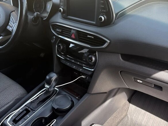 2020 Hyundai Santa Fe IV, серый, 3300000 рублей - вид 5
